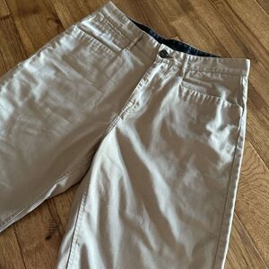 The North Face Mens Regular Fit Flat Frot‎ Shorts Outdoor Casual Shorts 32